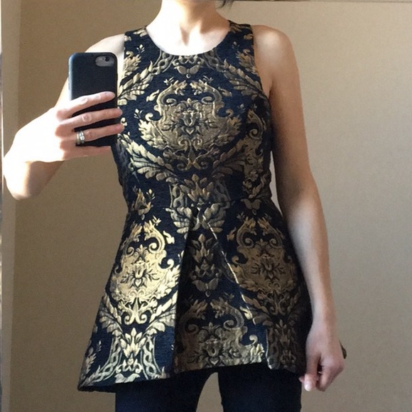 🚨SOLD IN BUNDLE🚨 ✨Gianni Bini Blouse - Picture 3 of 8